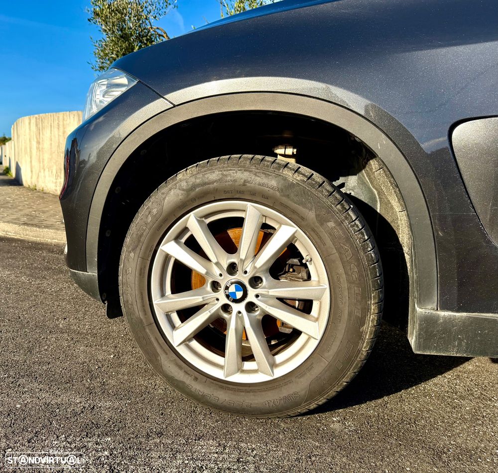 BMW X5 25 d sDrive Comfort 7L - 41