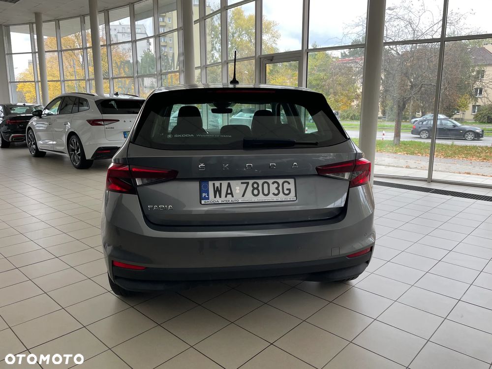 Skoda Fabia 1.0 TSI Ambition DSG - 7