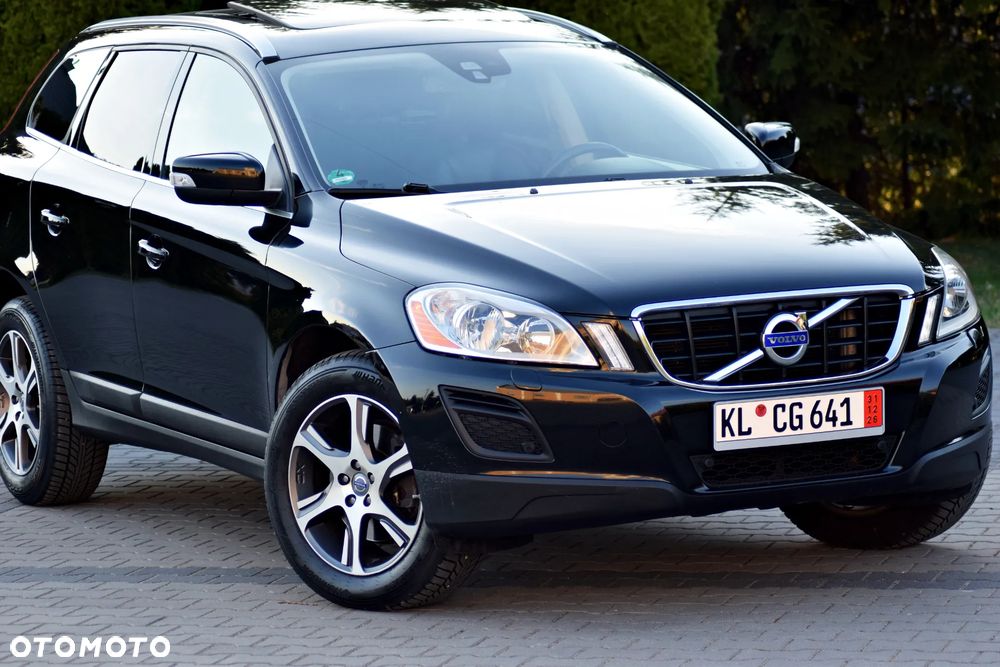 Volvo XC 60 3.2 AWD RDesign - 5