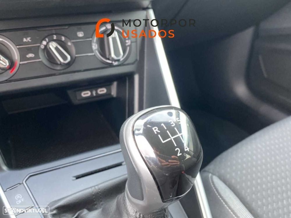 VW Taigo 1.0 TSI Urban - 16