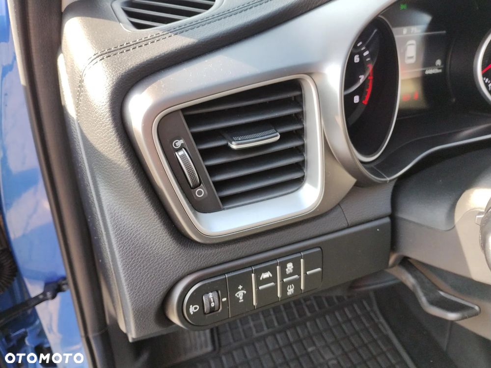 Kia Ceed 1.5 T-GDI M - 21