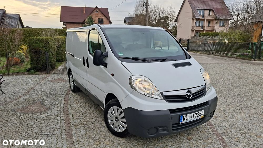 Opel VIVARO - 9