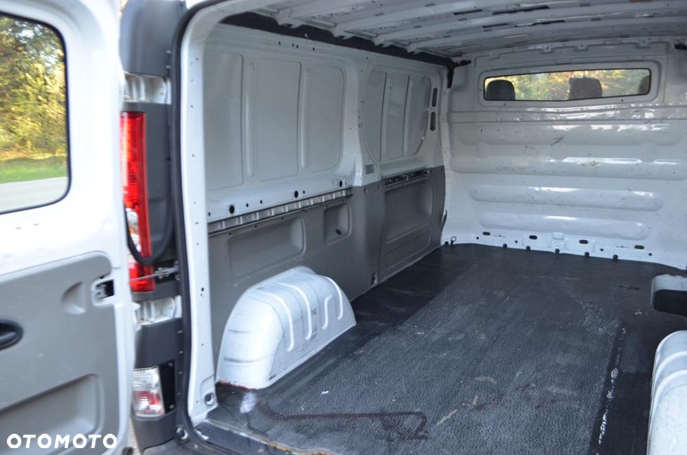 Opel Vivaro - 17