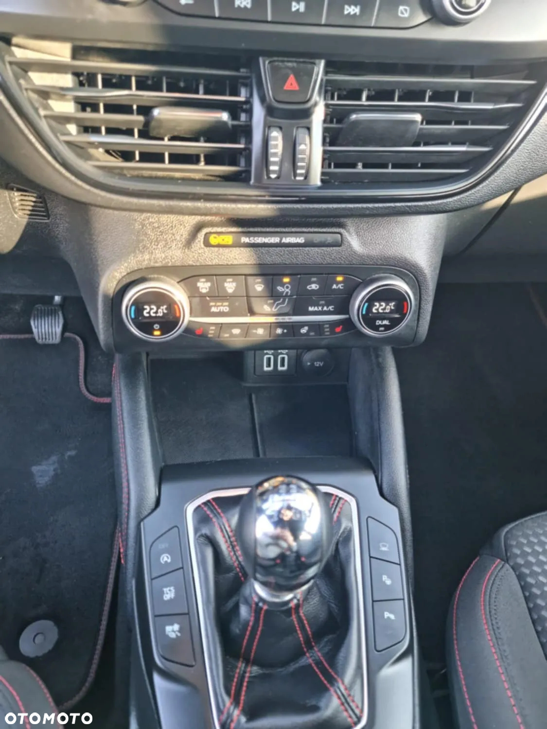 Ford Focus 1.0 EcoBoost mHEV ST-Line X - 20