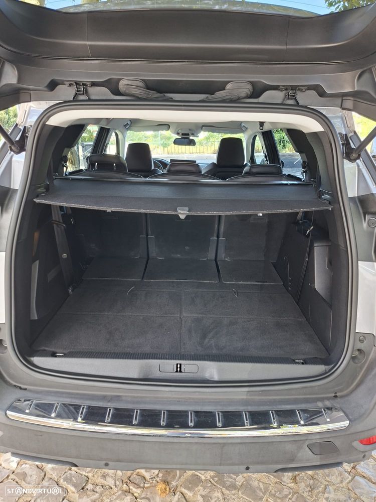 Peugeot 5008 1.5 BlueHDi Allure Pack EAT8 - 7
