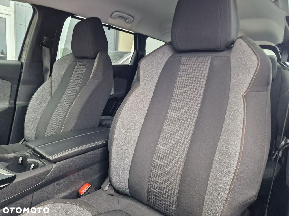 Peugeot 5008 1.5 BlueHDi Active Pack S&S EAT8 - 18