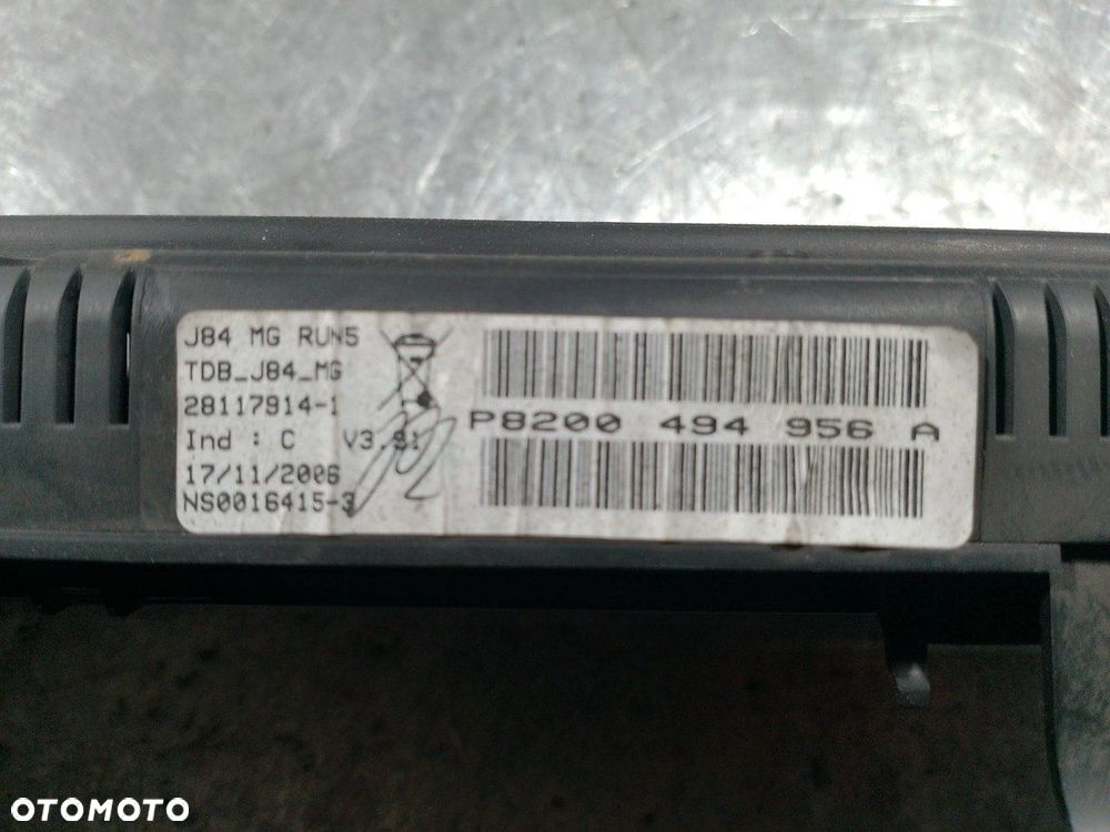 LICZNIK RENAULT SCENIC II LIFT 21669399-9  21669395-7  P8200494956A 1.5 DCI - 3