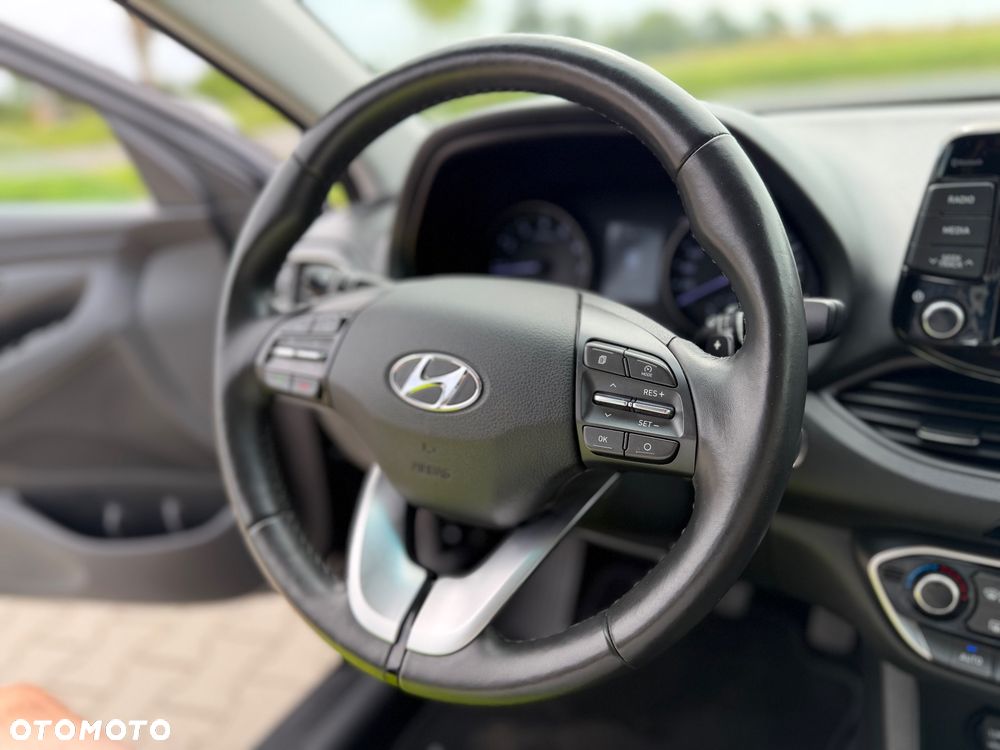 Hyundai i30 1.4 T-GDI DCT Premium - 11
