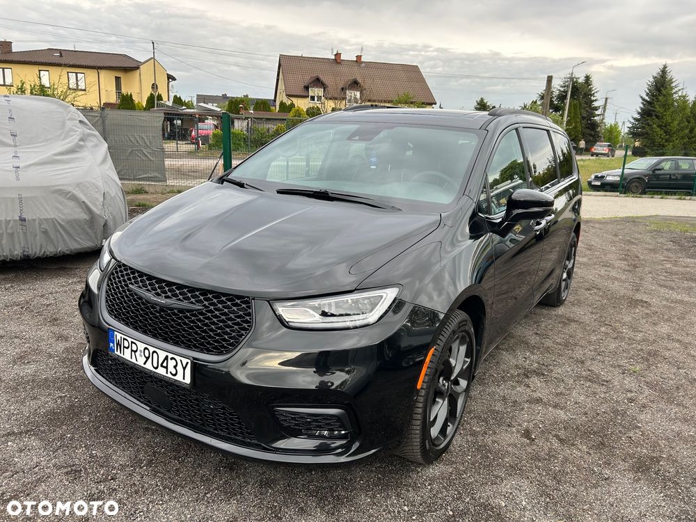 Chrysler Pacifica - 10