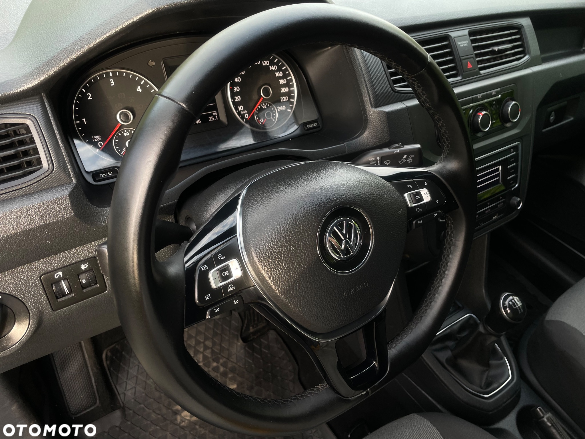 Volkswagen CADDY - 10