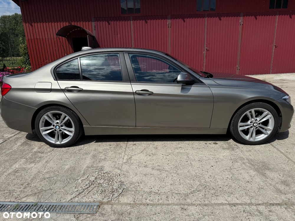BMW Seria 3 320d Efficient Dynamics - 4