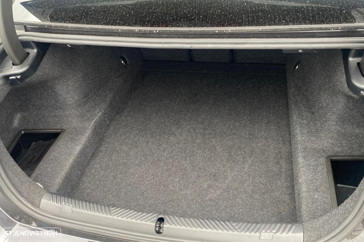 BMW 520 d Pack Desportivo M - 20