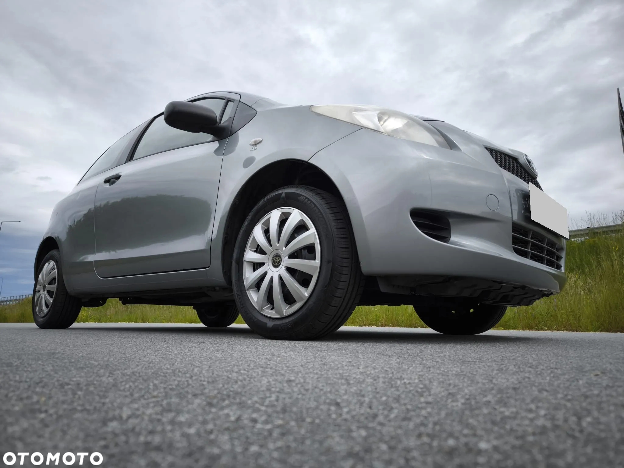 Toyota Yaris 1.0 VVT-i Cool Edition - 3