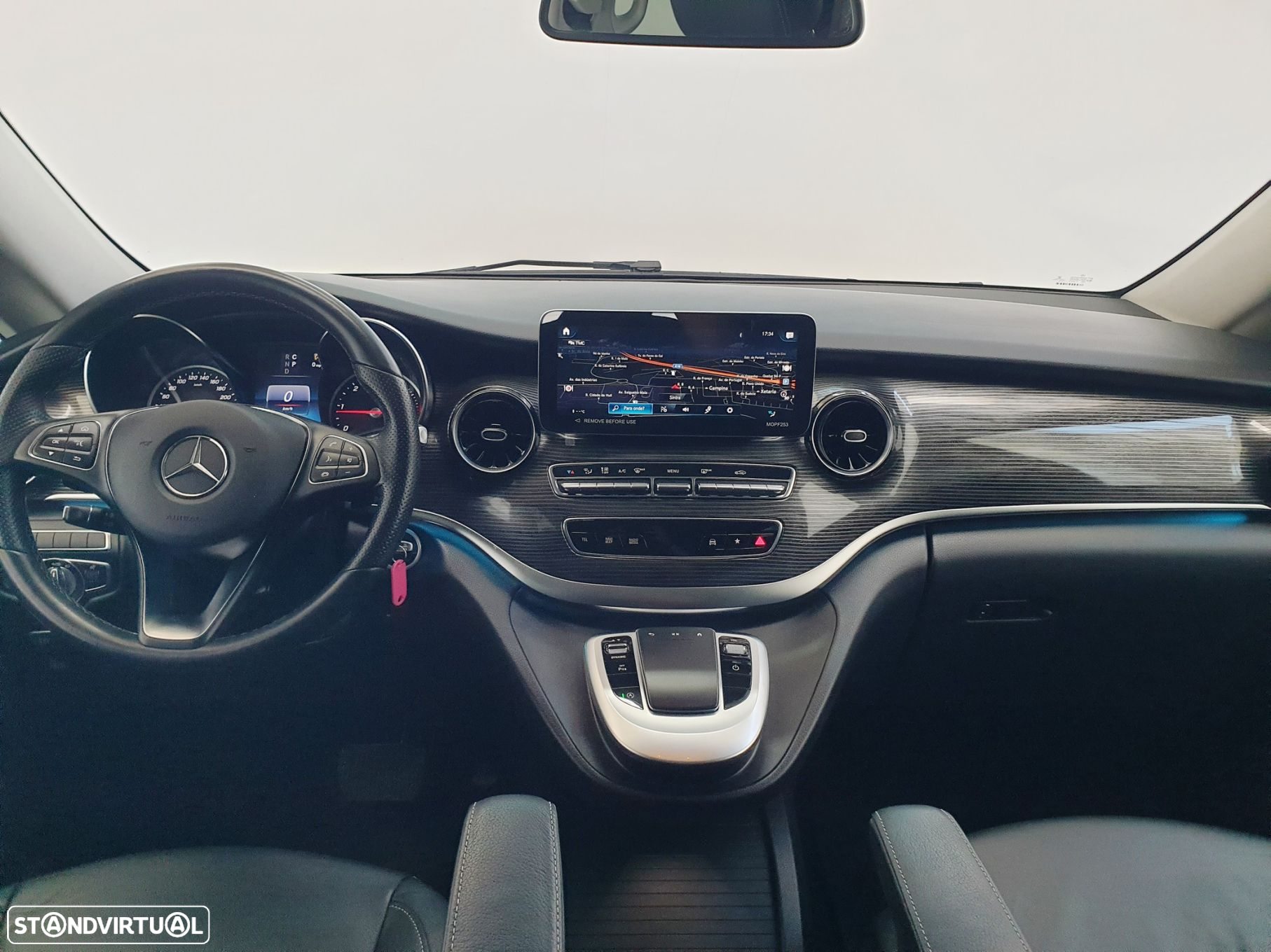 Mercedes-Benz V 300 d Longo Avantgarde - 12
