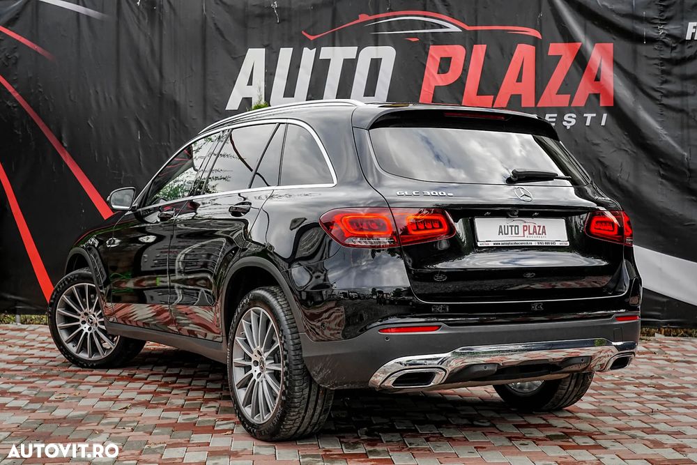 Mercedes-Benz GLC 300 e 4MATIC - 8
