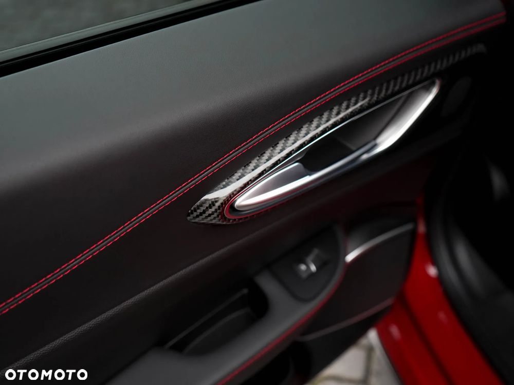 Alfa Romeo Giulia 2.0 Turbo Veloce Q4 - 11