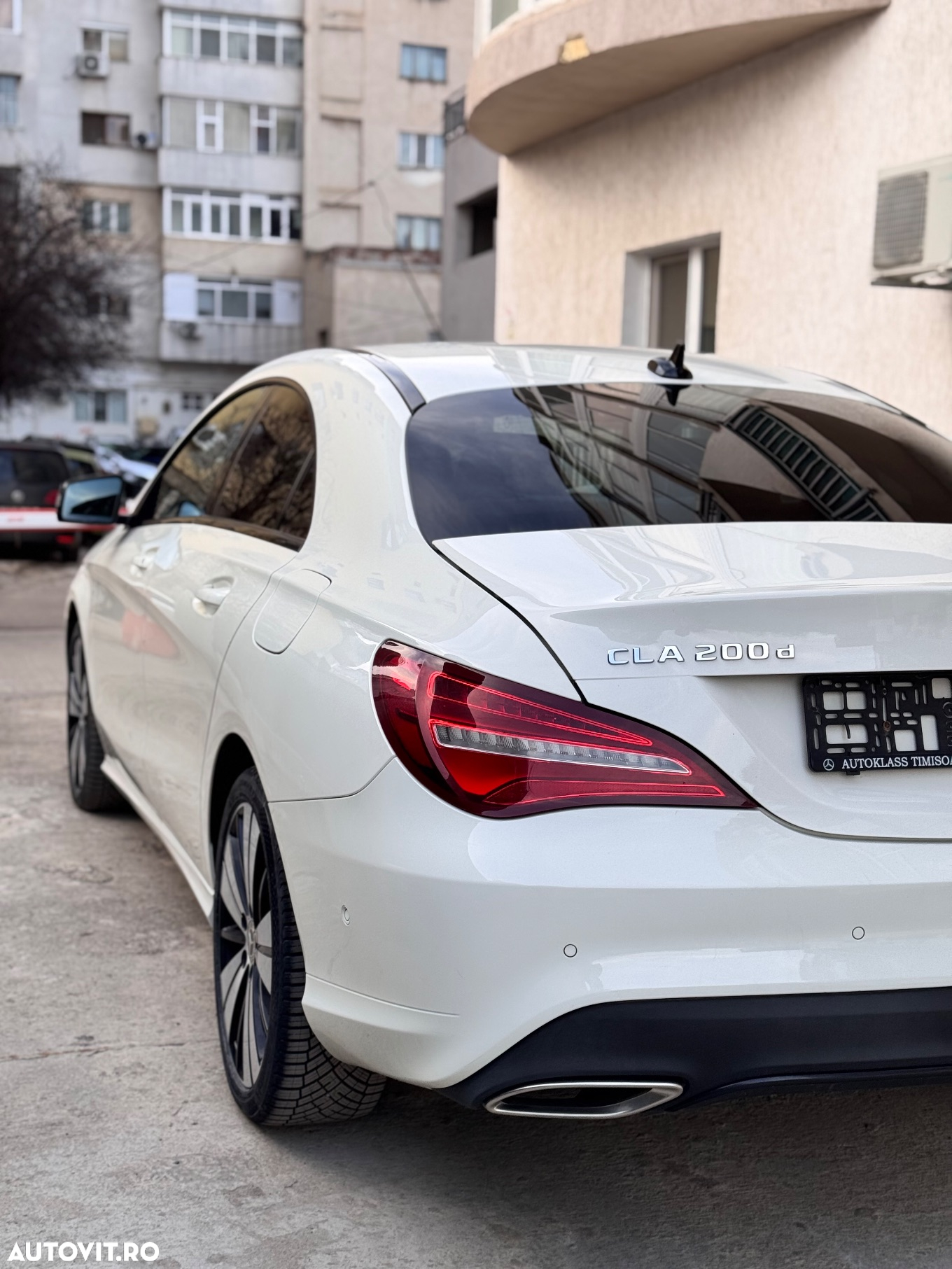 Mercedes-Benz CLA 200 d 4MATIC SB Aut. - 3
