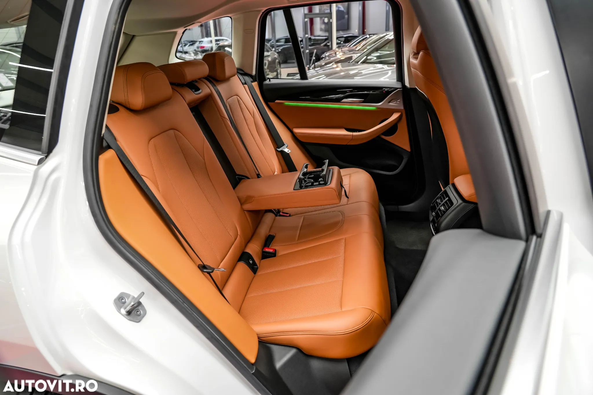 BMW X3 xDrive20i AT xLine - 23