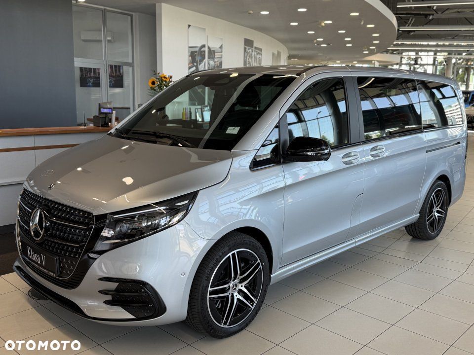 Mercedes-Benz Klasa V - 1