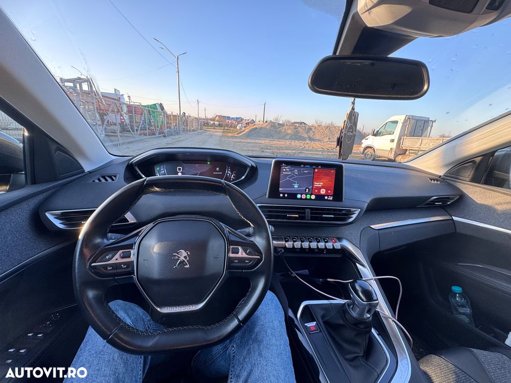 Peugeot 5008 1.2 Puretech Turbo s&s Allure - 9