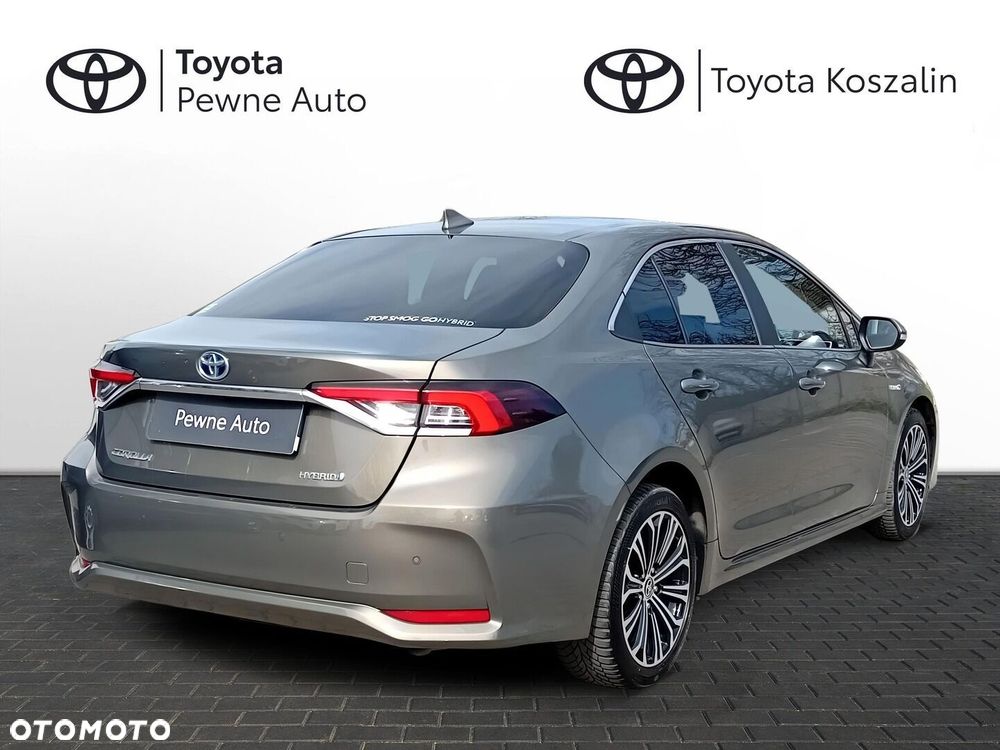 Toyota Corolla 1.8 Hybrid Comfort - 23