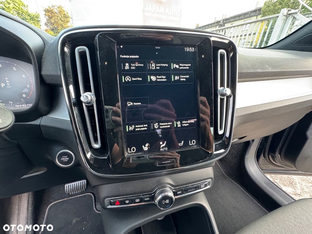 Volvo XC 40 - 18