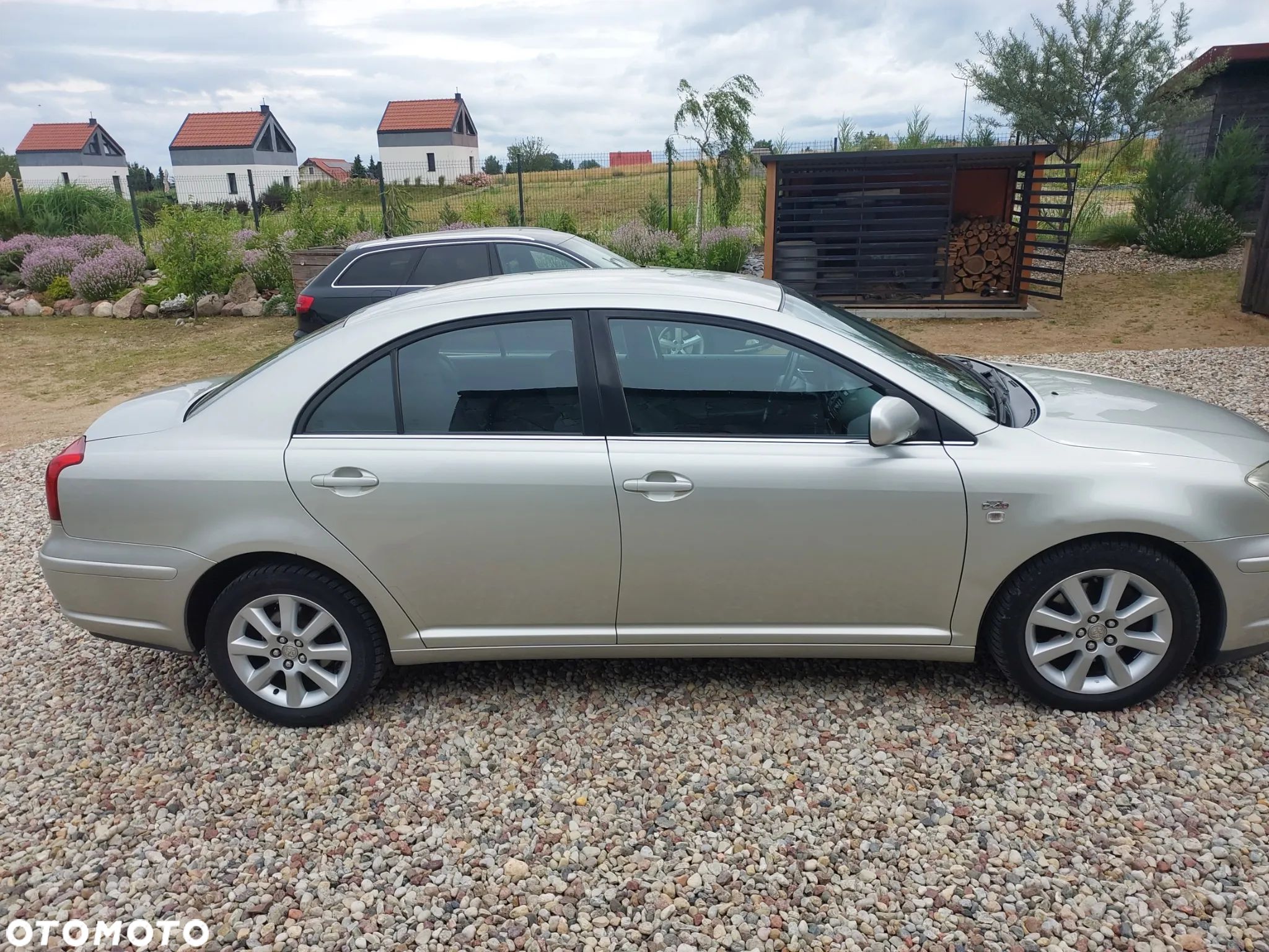 Toyota Avensis 2.0 D-4D Sol - 1