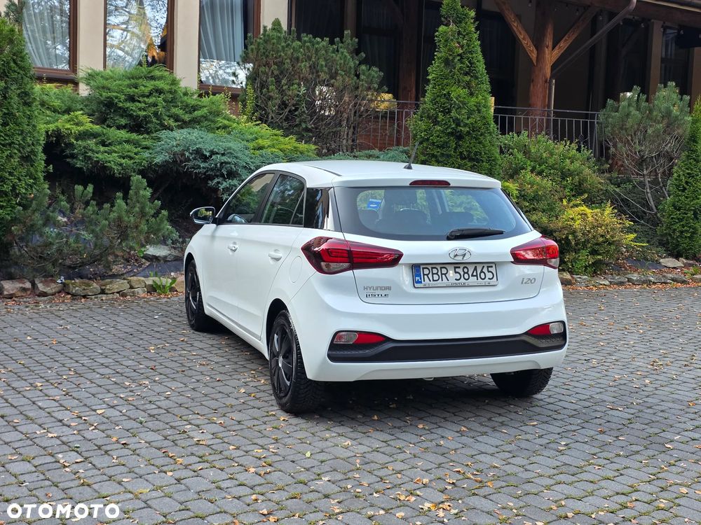 Hyundai i20 blue 1.2 Classic - 4