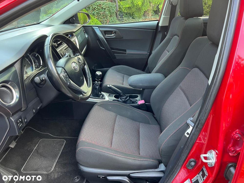 Toyota Auris 1.6 Selection - 15