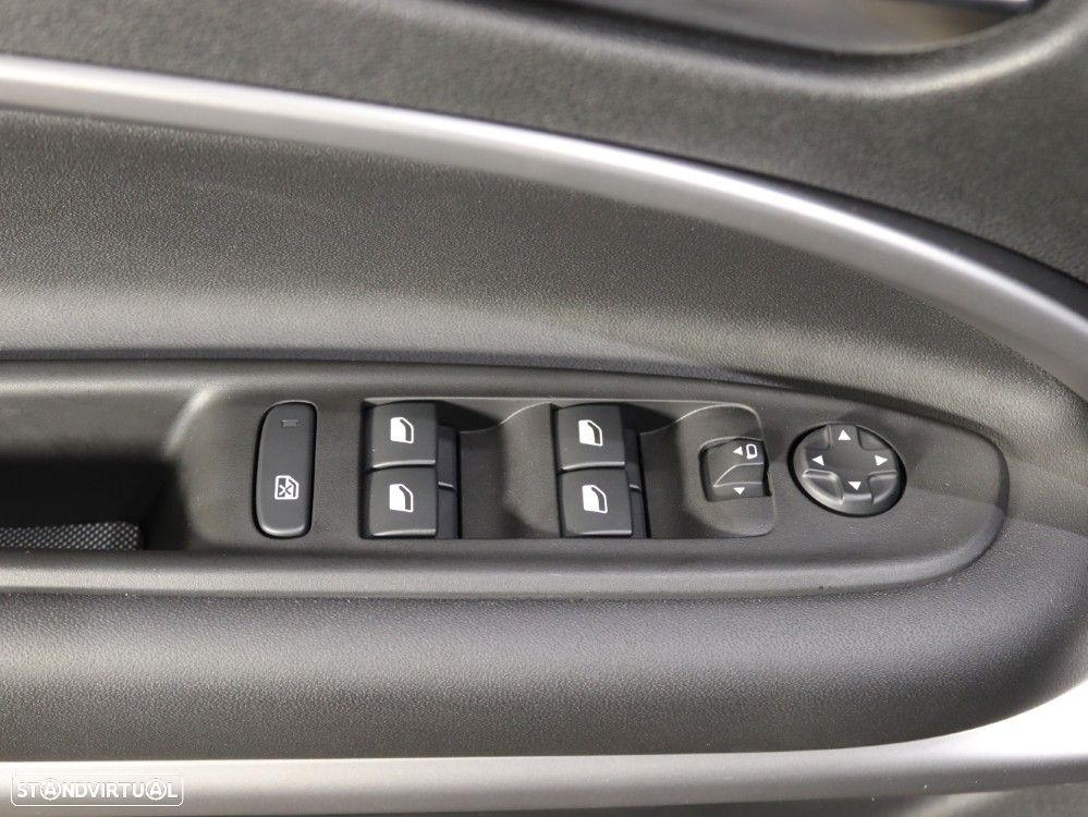 Jeep Avenger 1.2 GSE T3 Longitude - 22