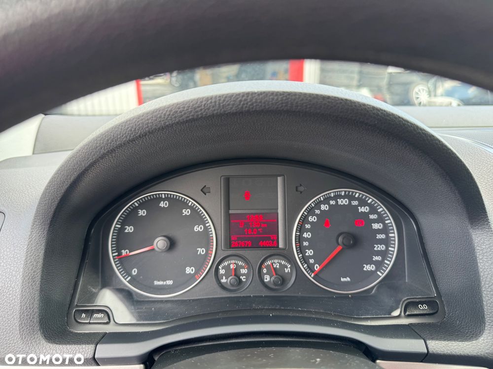 Volkswagen Golf 2.0 FSI 4Motion Comfortline - 9