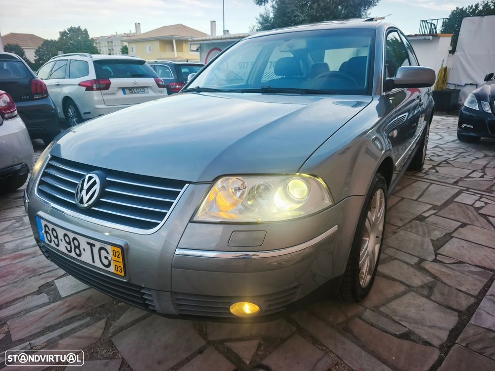 VW Passat 1.9 TDi Highline - 34