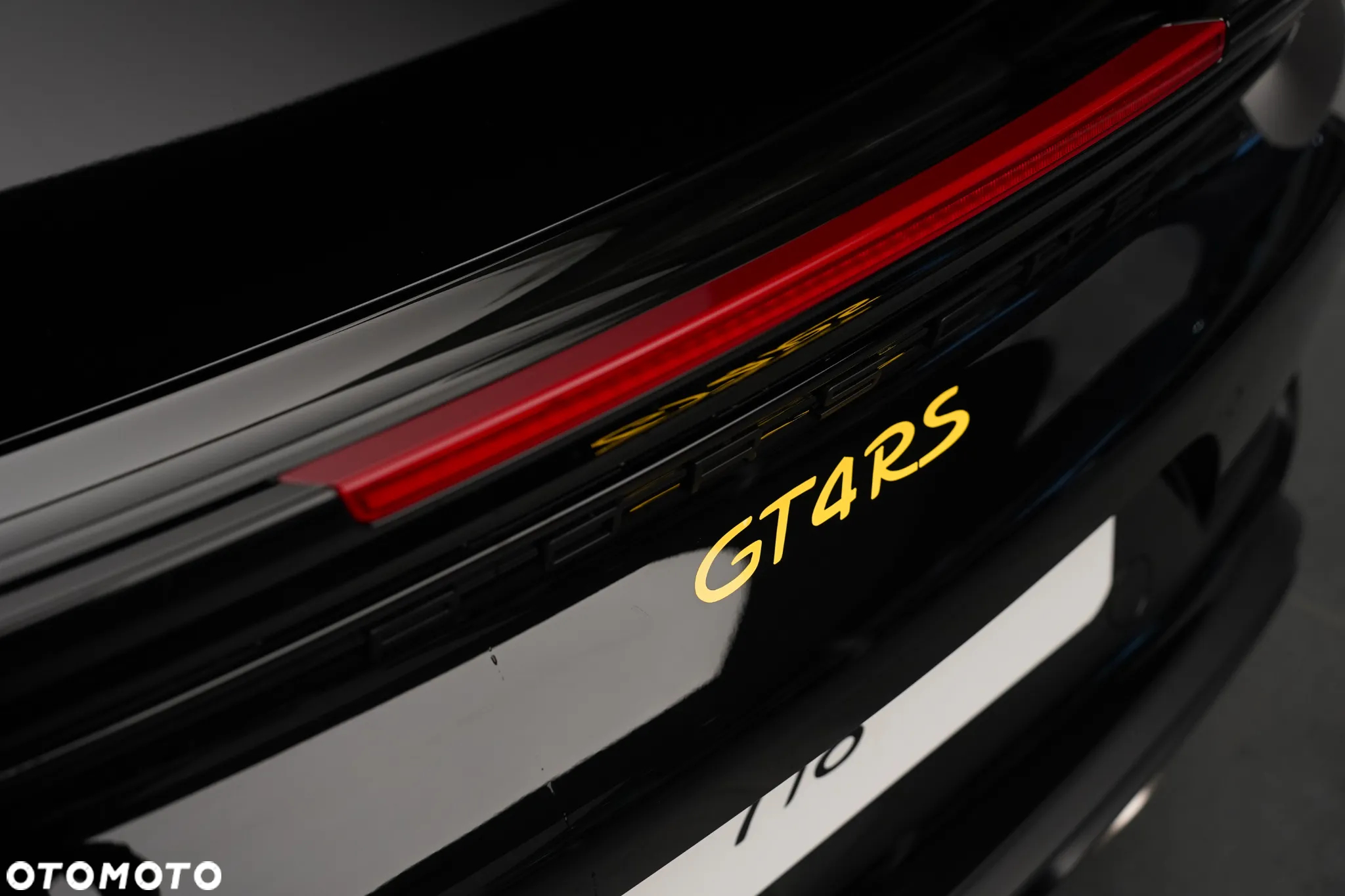 Porsche 718 Cayman GPF GT4 RS PDK - 36