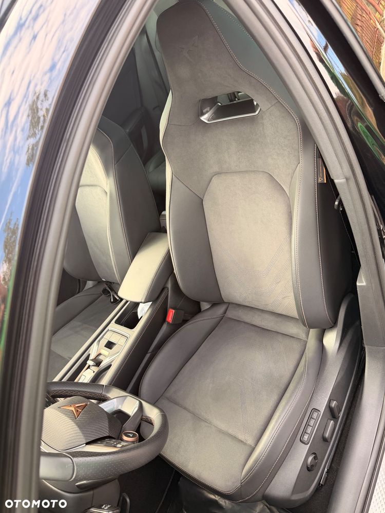 Cupra Formentor 2.0 TSI 4Drive DSG VZ Black Edition - 35