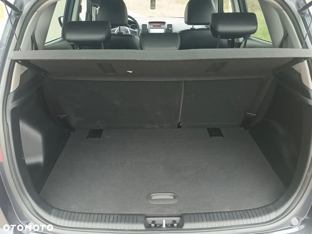 Kia Venga 1.4 CVVT Attract - 34