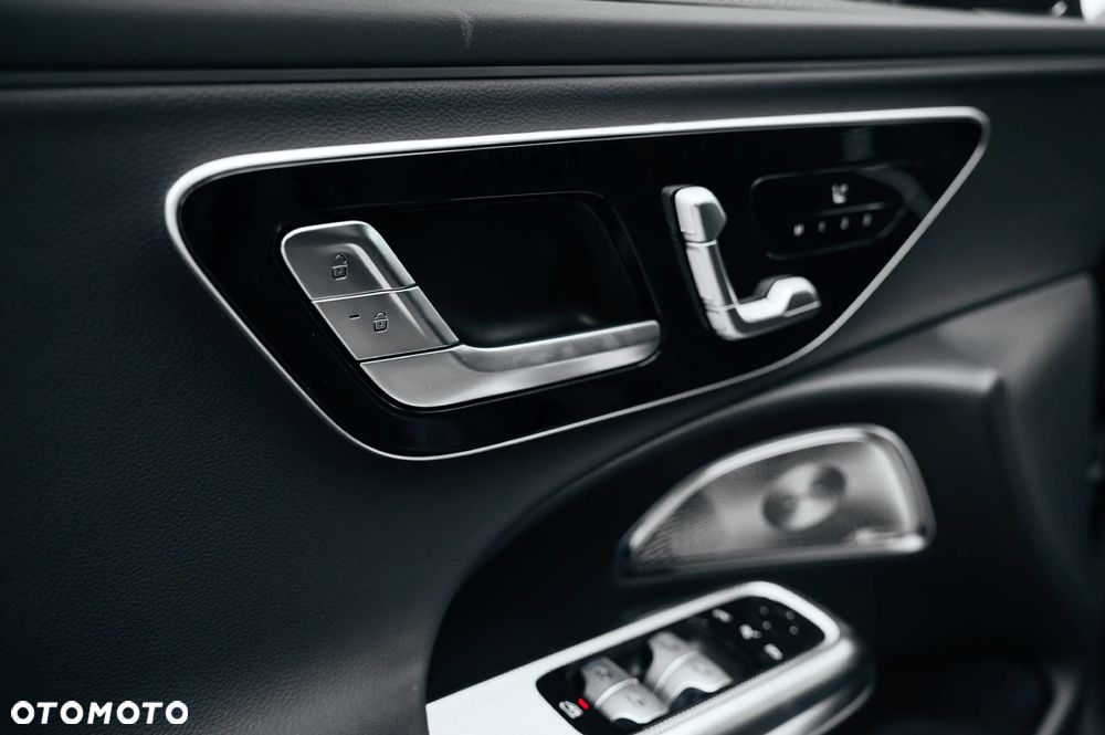 Mercedes-Benz Klasa E 200 mHEV 4-Matic AMG 9G-Tronic - 20