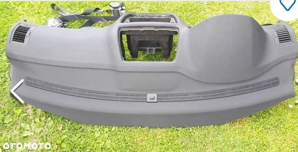 Skoda Octavia II lift deska rozdzielcza  poduszki pasy - 6