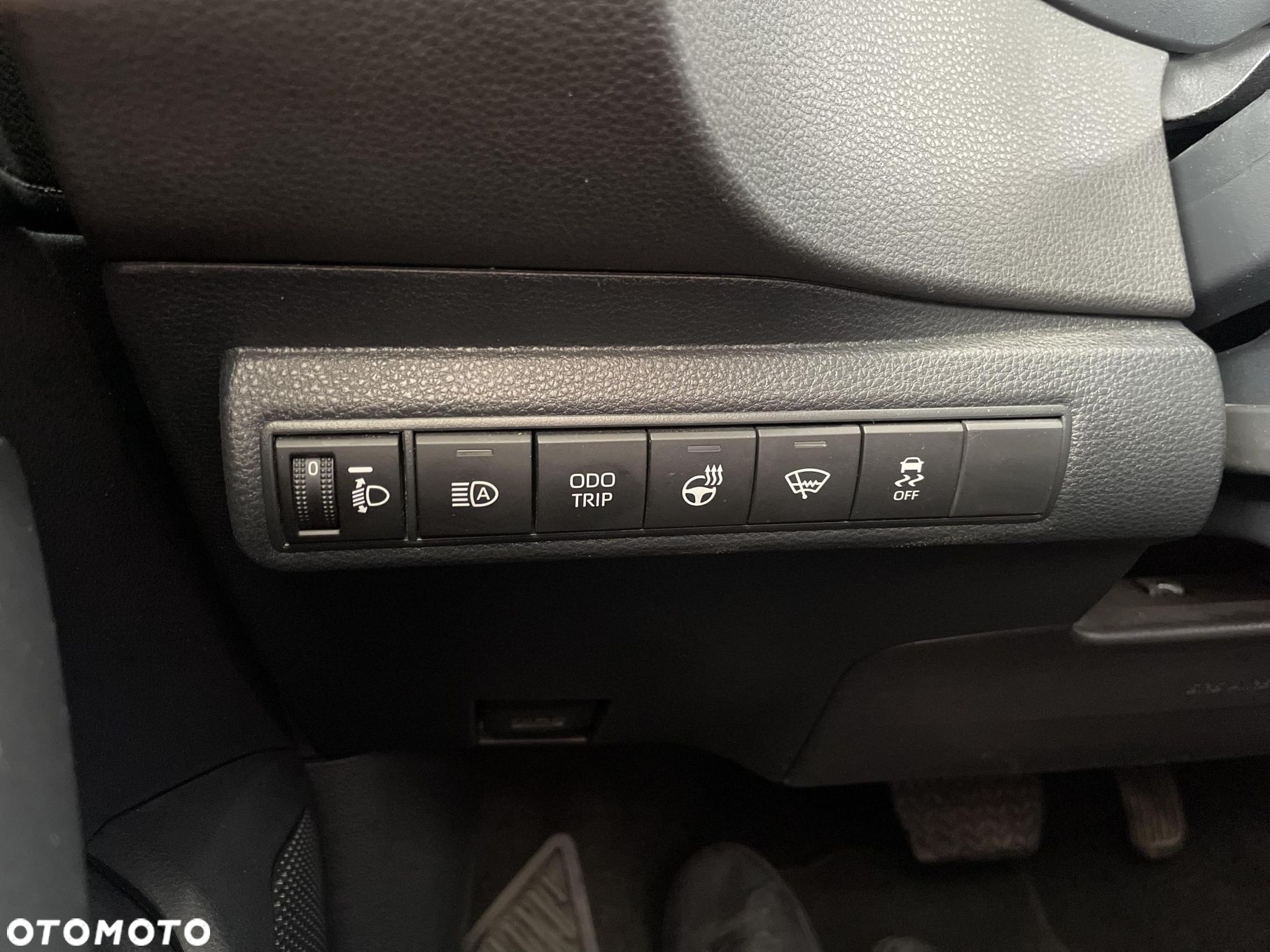 Toyota Corolla - 21