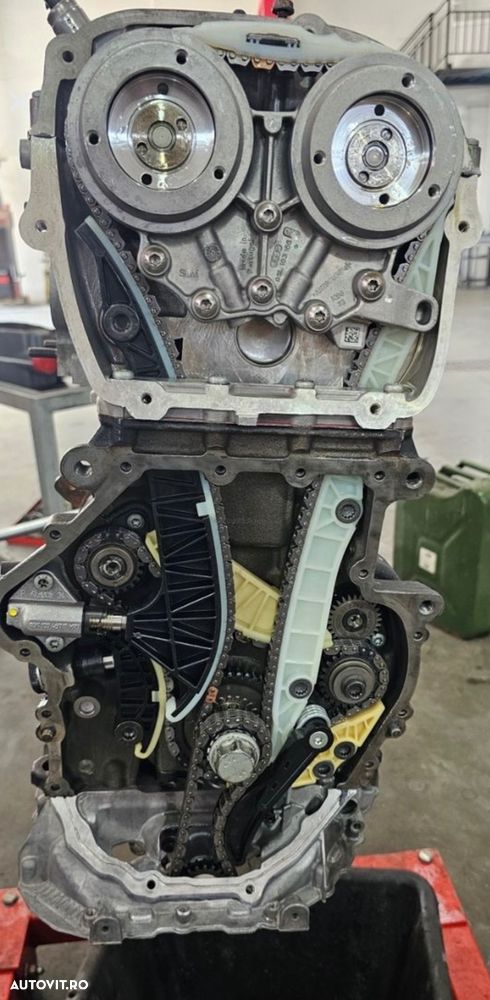 Volkswagen Golf - 16