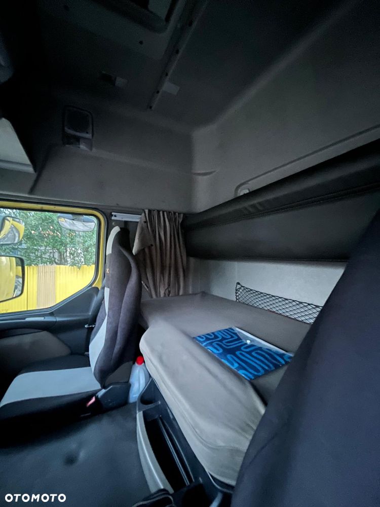 Renault Premium 460 - 11
