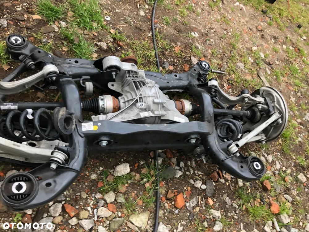 WÓZEK SANKI  TYŁ  AUDI A5 A4 B10 4X4 25r 8B3505235F   gwa!!! - 1