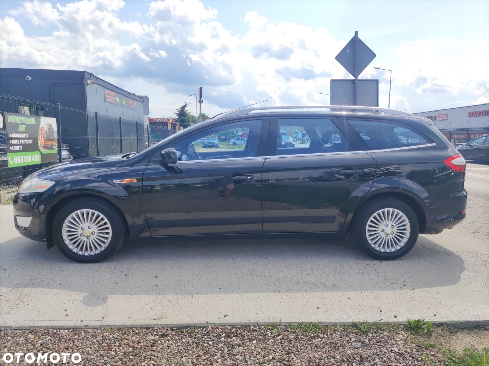 Ford Mondeo 2.0 Ghia - 9