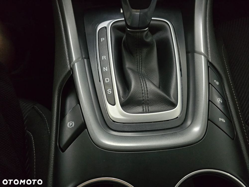 Ford Mondeo - 26