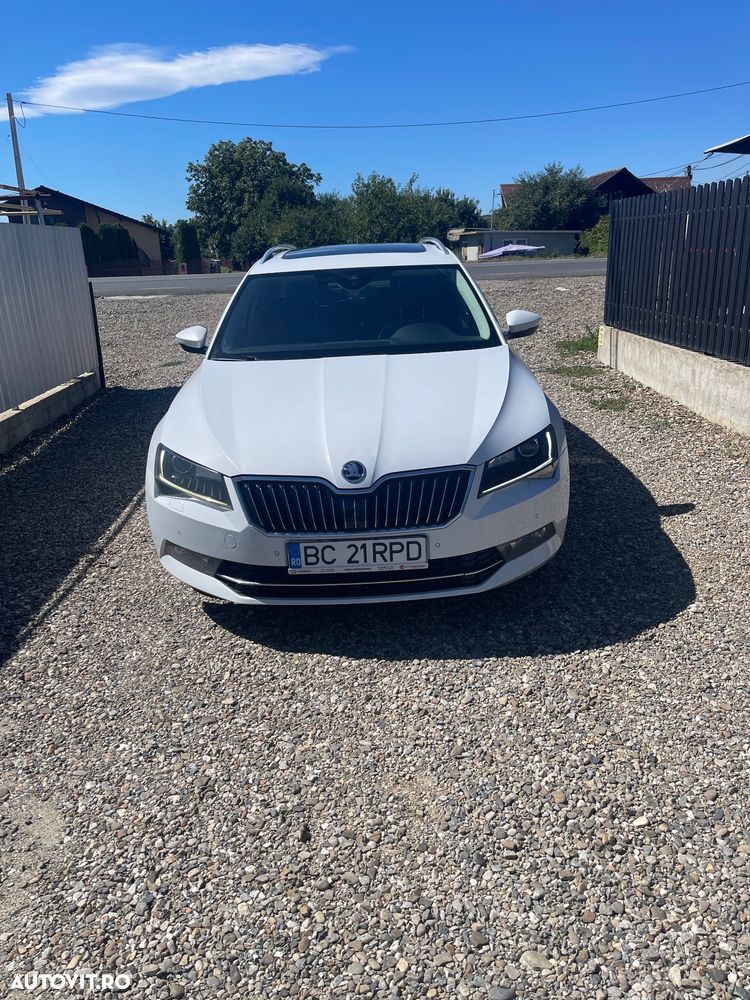 Skoda Superb 2.0 TDI DSG Style - 1