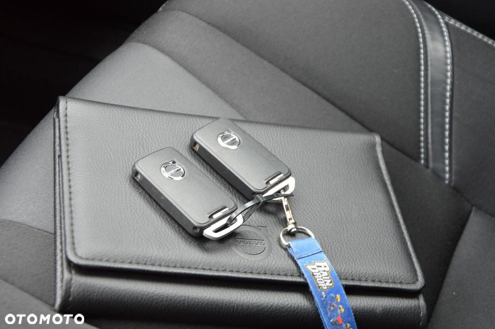 Volvo V40 D2 Momentum - 8