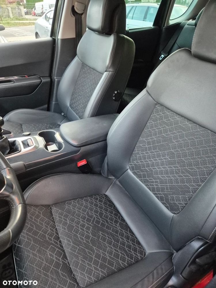 Peugeot 3008 1.6 HDi Premium - 24