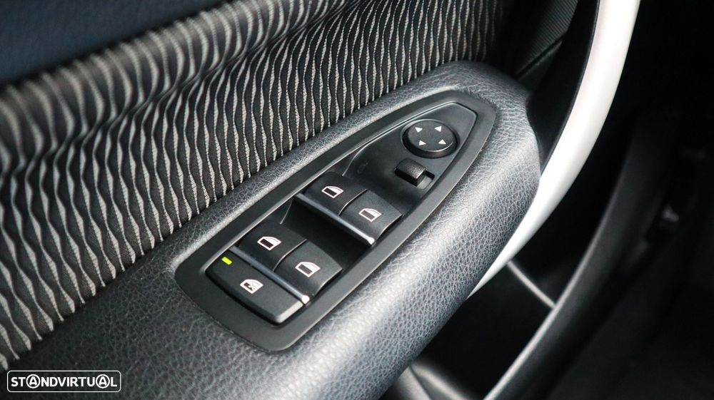 BMW 116 d EDynamics Advantage - 18