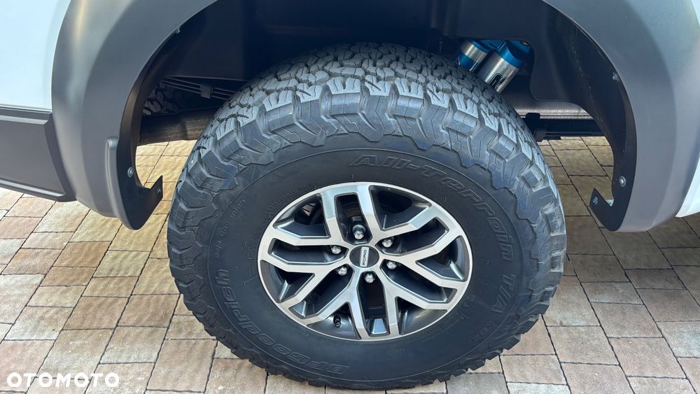 RAM 1500 5.7 eTorque Crew Cab Shortbed Limited Black - 28