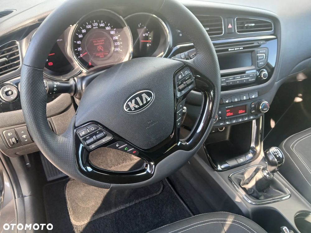 Kia Ceed 1.6 GDI Edition 7 - 9