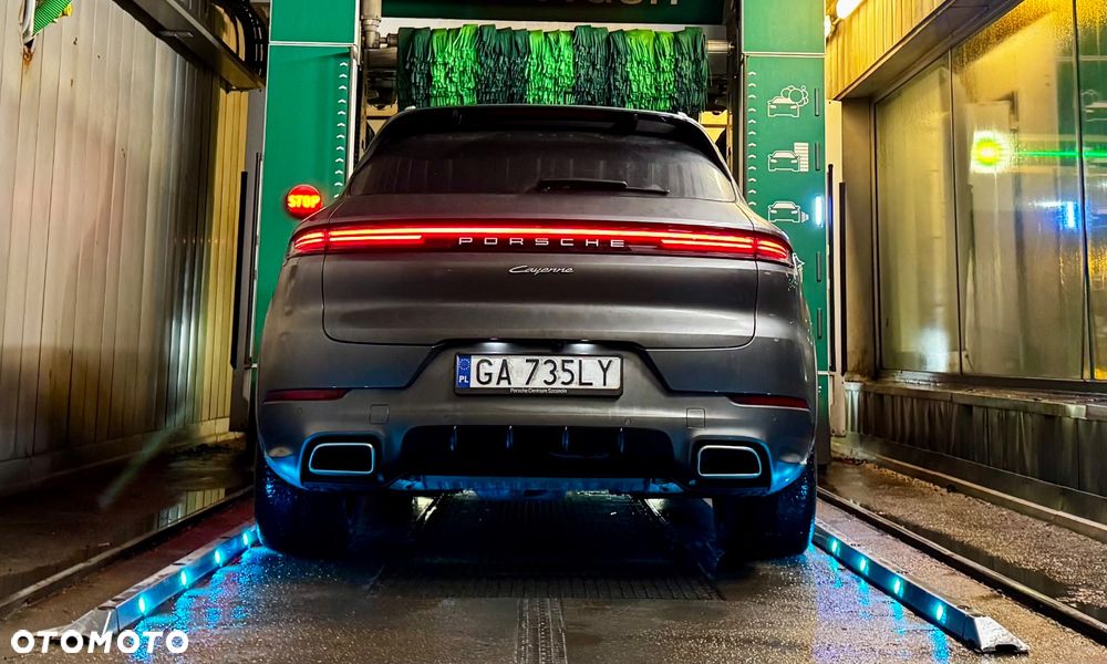 Porsche Cayenne - 22